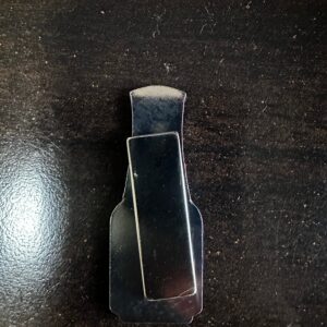 Alternative view of Orly magnetic brooch
