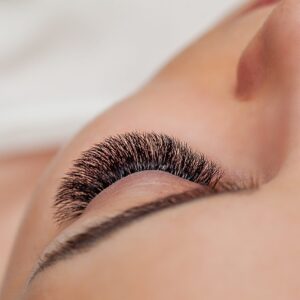 Alternative view of Nouveau Lashes Global Volume Complete Kit