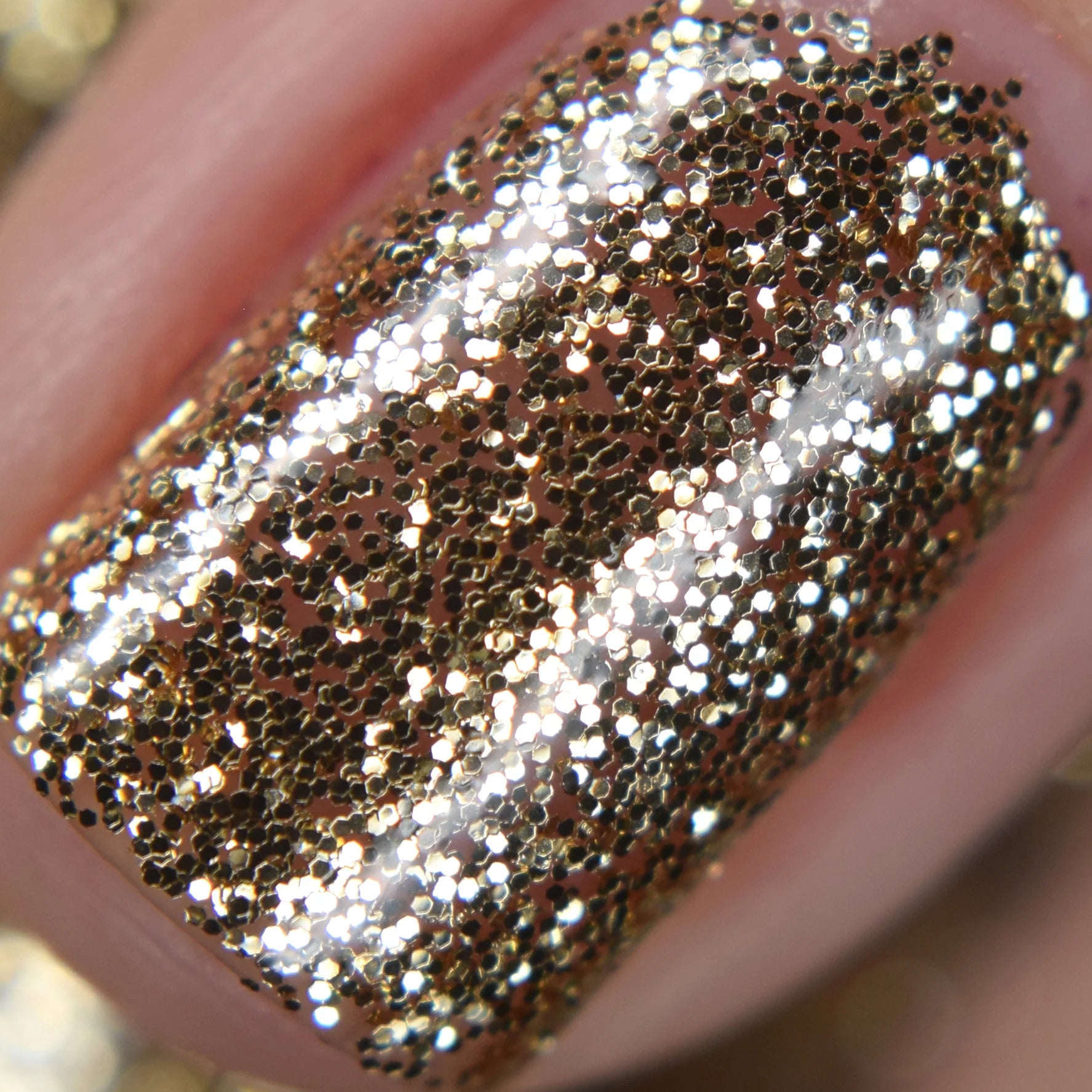 Untouchable Decadence | Nail Lacquer 18ML - Image 4