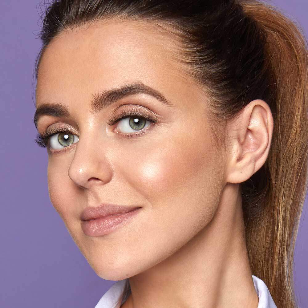 Alternative view of Nouveau Lashes Extend Lash Extensions Training Course - Online