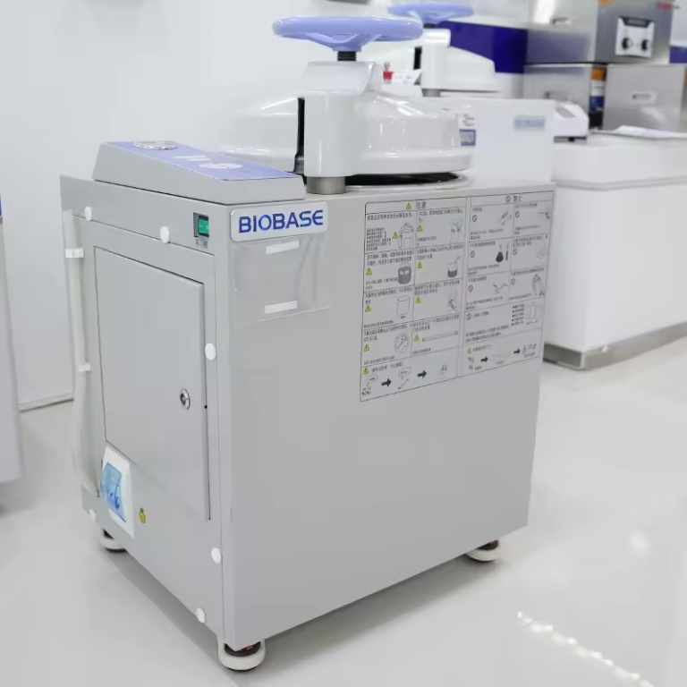 Autoclave Hand Wheel Top Loading 100L