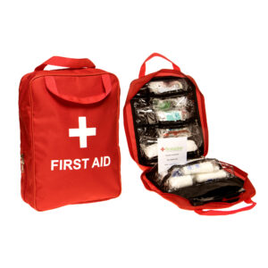 Regulation 3 First Aid Kit in Grab Bag Red (5-50 persons)