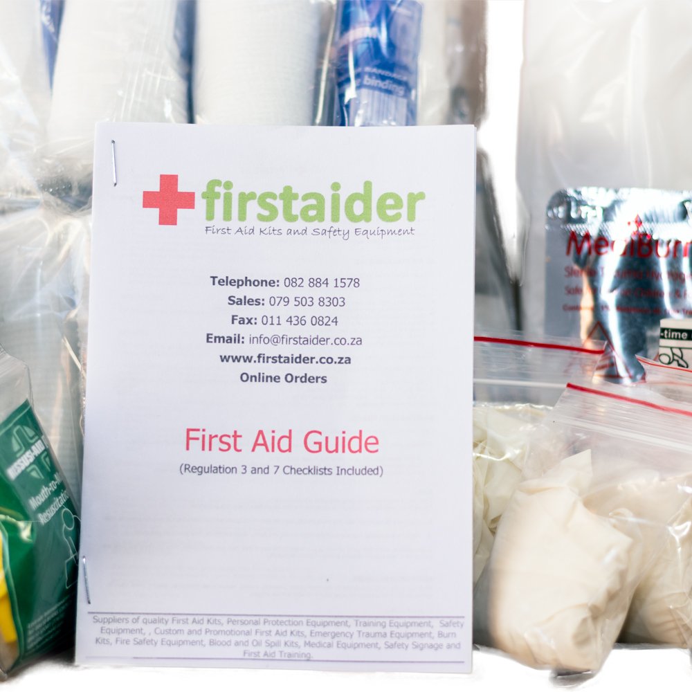 Regulation 7 First Aid Kit in Grab Bag Red (5-50 Persons) - Image 7