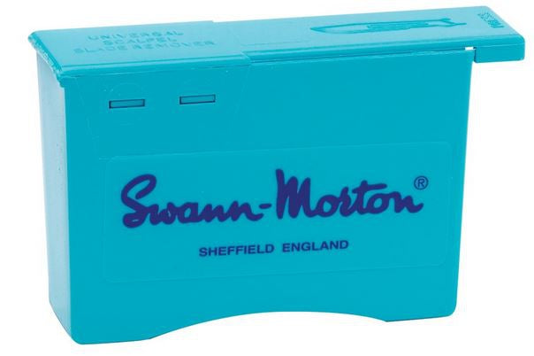 Dermaplaning Blade Removal Box - Image 2