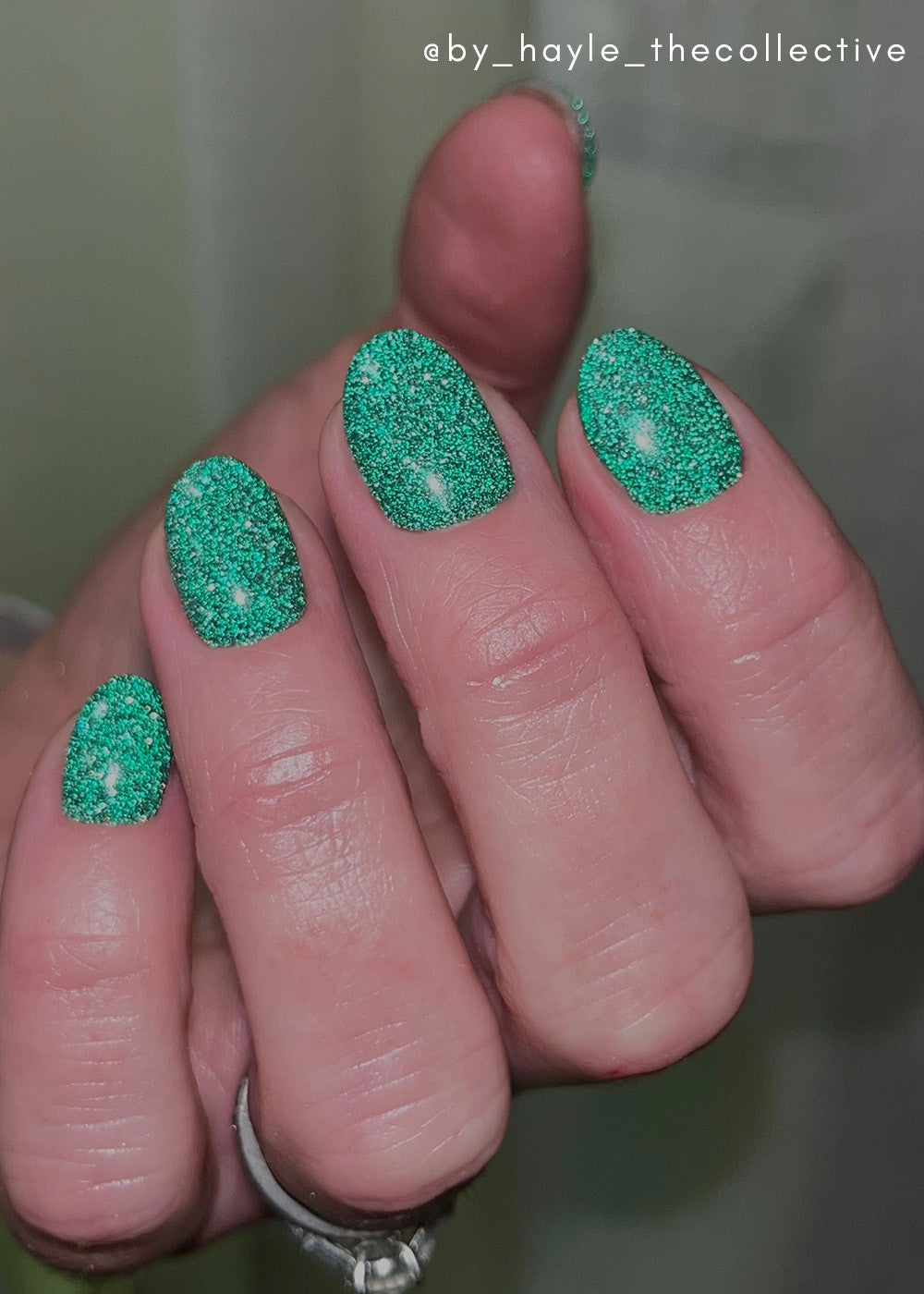 The GelBottle Vert Flashing Pigment - Image 5